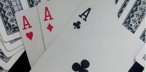 Mẹo và chiến lược để thắng khi đánh bài Liêng