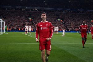 Sự phát triển của chiến thuật hiện đại, kết hợp với phong độ đỉnh cao của các ngôi sao, đã tạo nên những cuộc so tài hấp dẫn